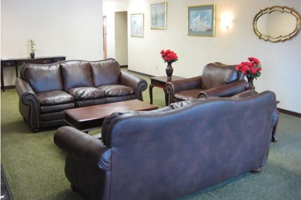 RED CARPET INN AND SUITES MUNCIE (Muncie)